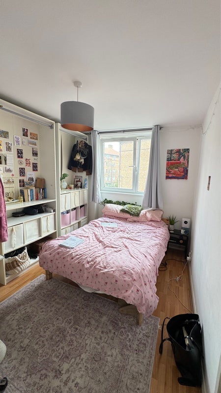 Room Pardoner Street in Greater London