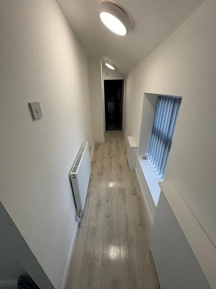 Flat Halewood Road in Liverpool