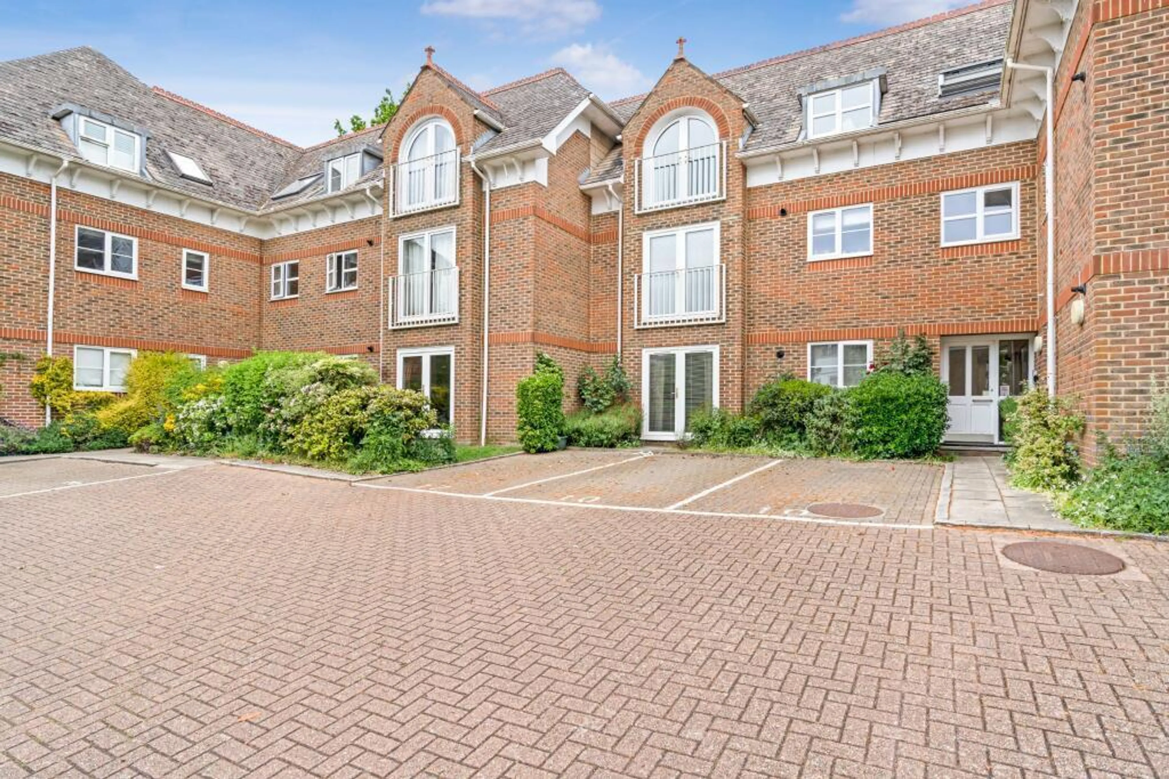 Flat Culverden Park Road in Tunbridge Wells