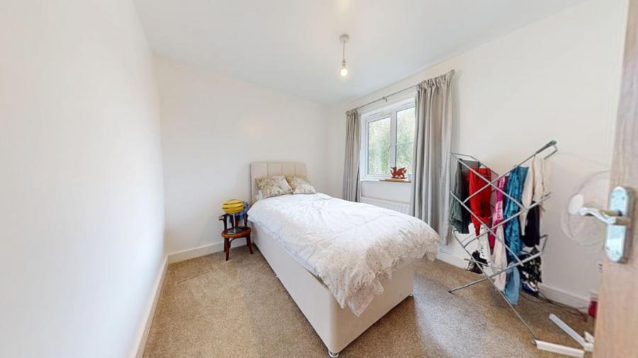 Flat Fleming Walk in Llantwit Fardre
