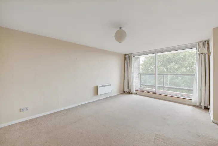 Flat Howson Terrace in Greater London