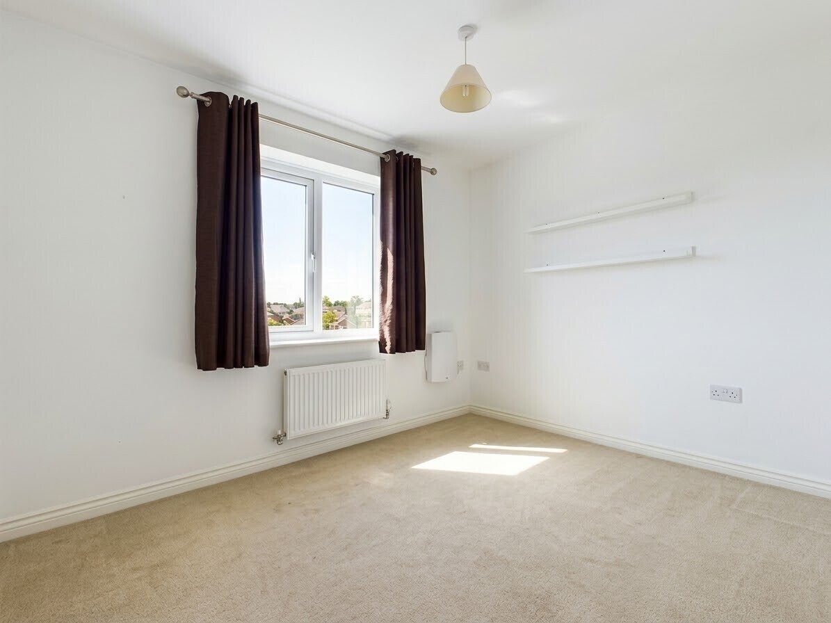 Flat Collis Close in Lichfield