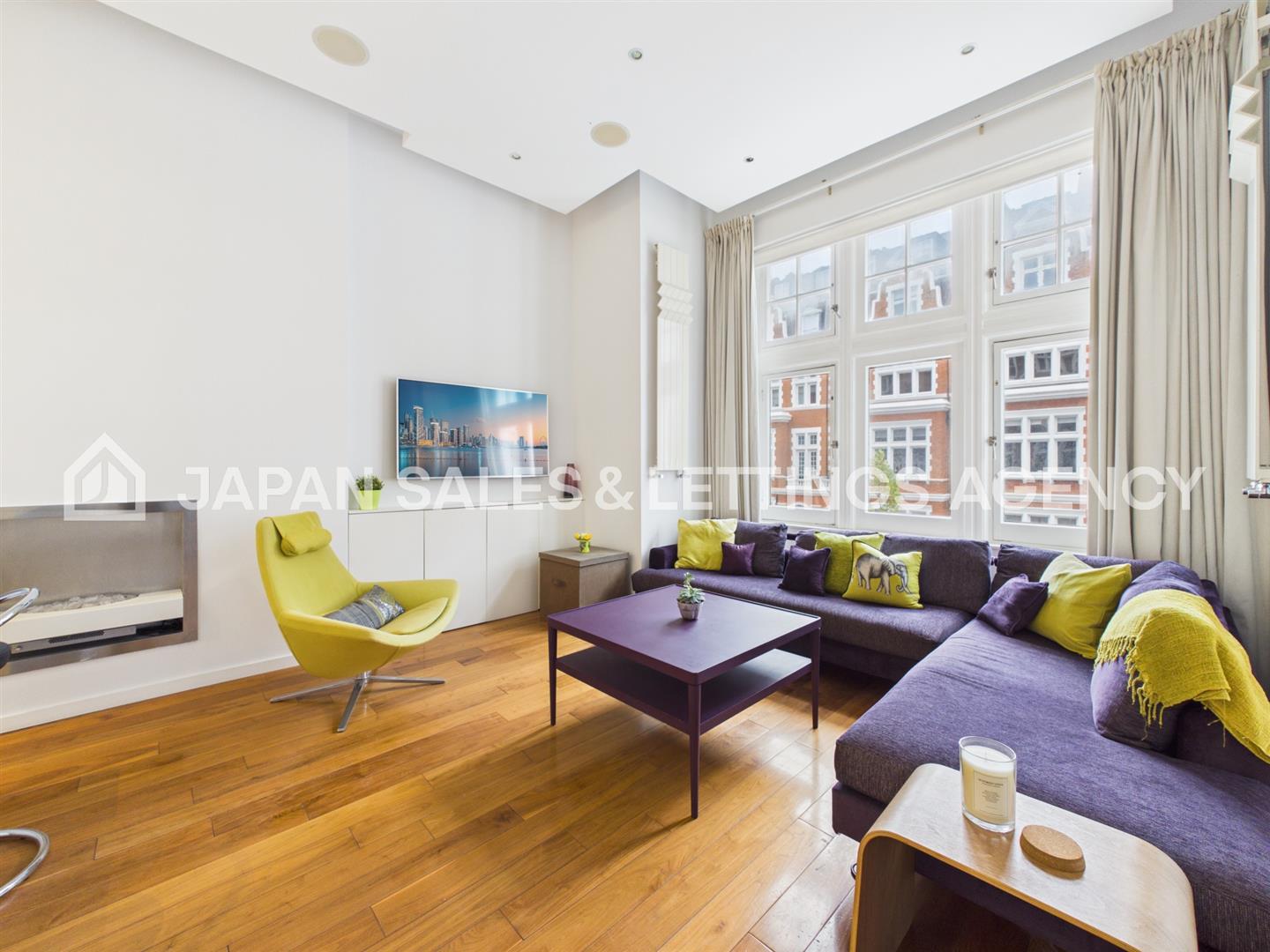 Flat Palace Court in City of Westminster