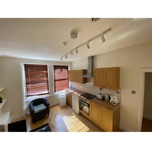 Flat Matheson Road in London