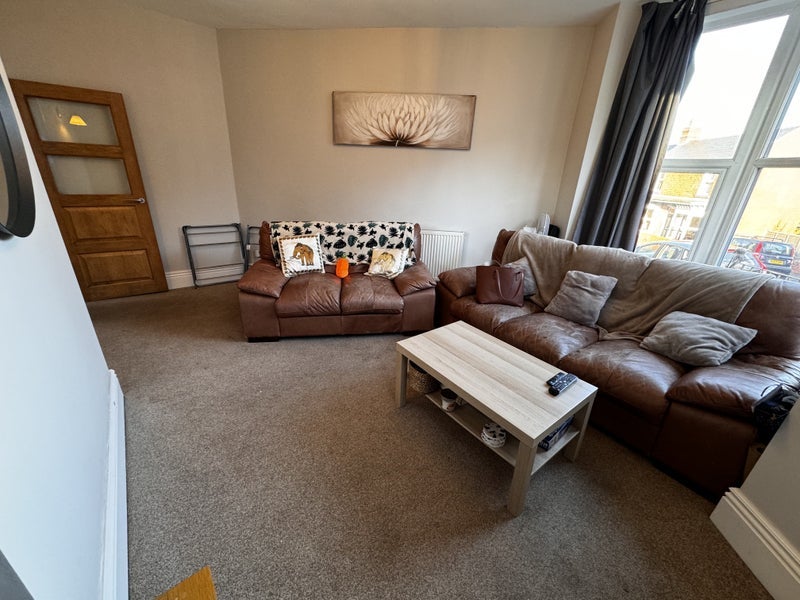 Room Penrhyn Road in Sheffield