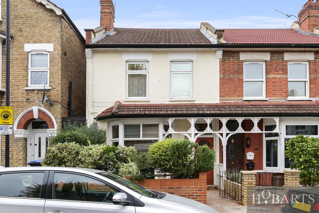Flat Marlborough Road in Greater London