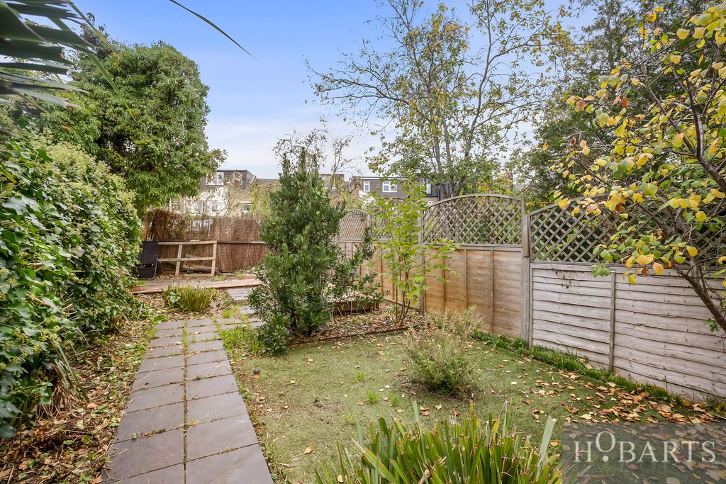 Flat Marlborough Road in Greater London