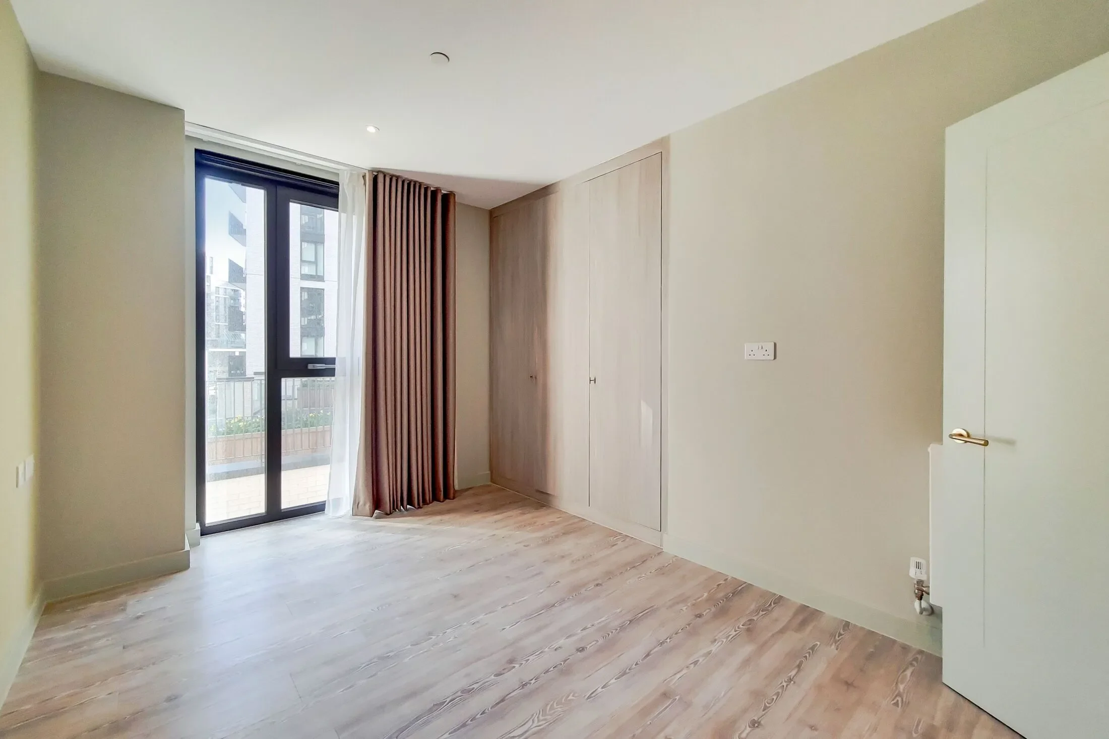 Flat Walters Walk in Greater London