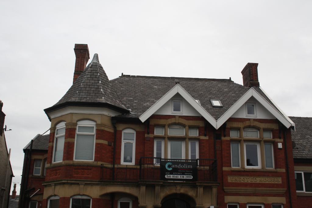 Flat Mottram Road in Tameside