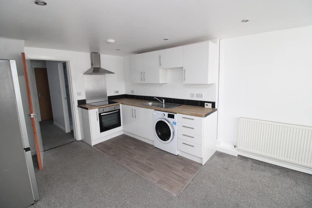 Flat Mottram Road in Tameside