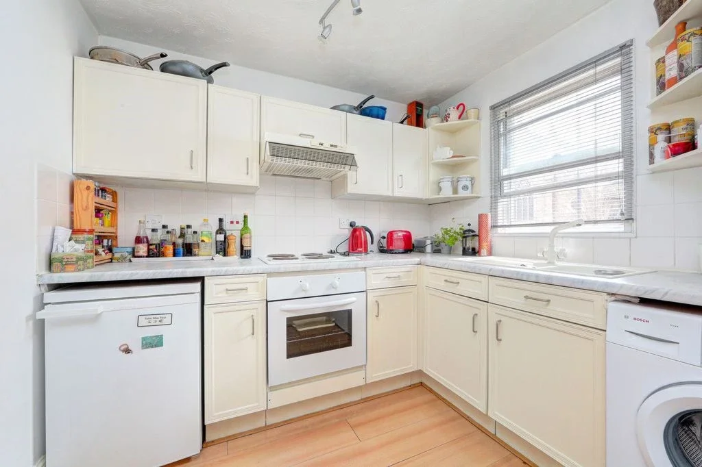 Flat East Hill in Greater London
