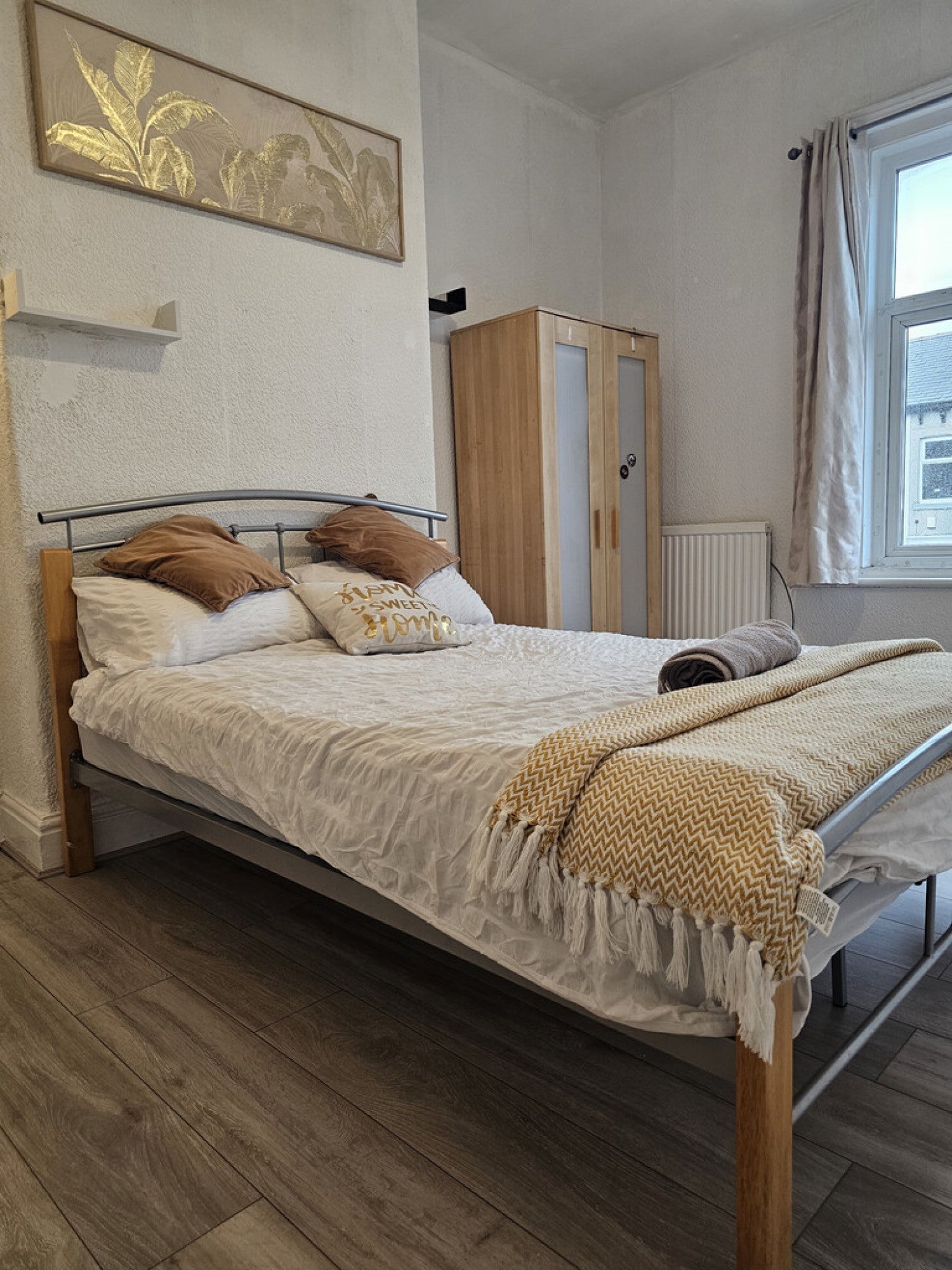 Room Queen Victoria Road in Blackpool