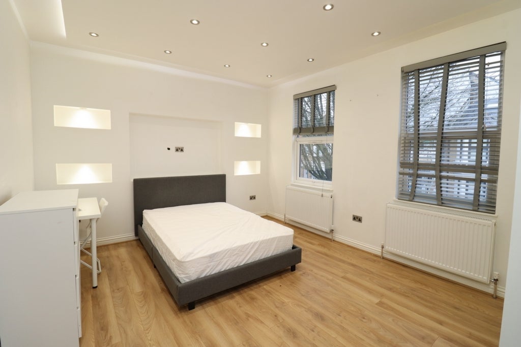 Room Globe Road in Greater London