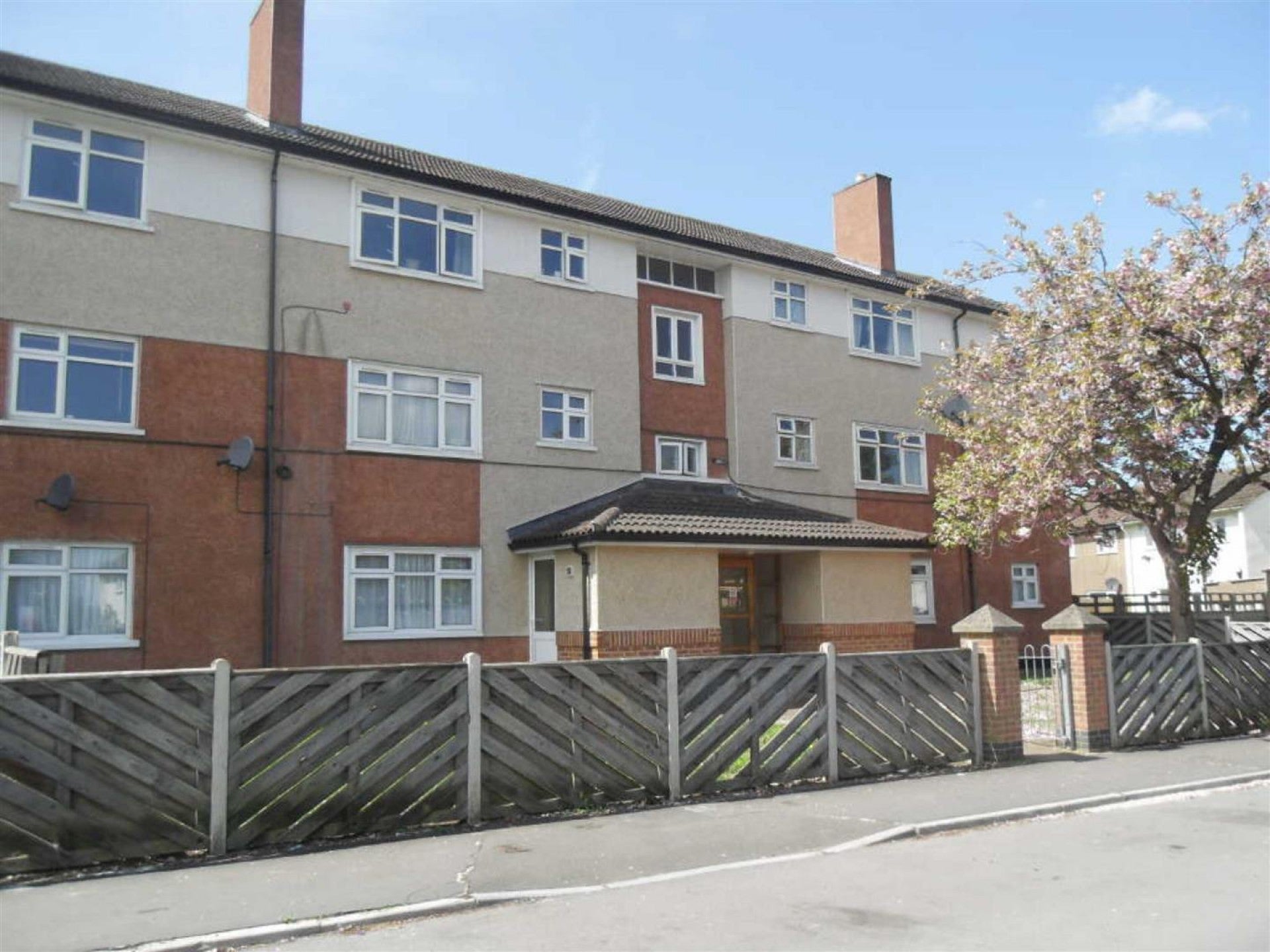 Flat Burbage Road in Blunsdon St Andrew