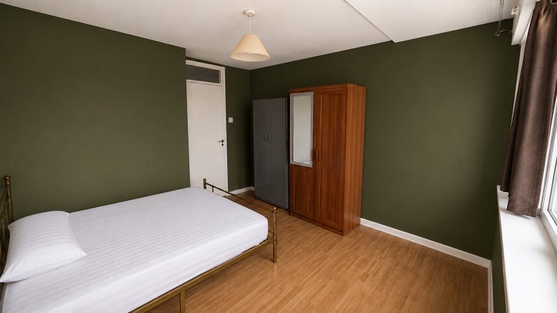 Room Pauntley Street in Greater London