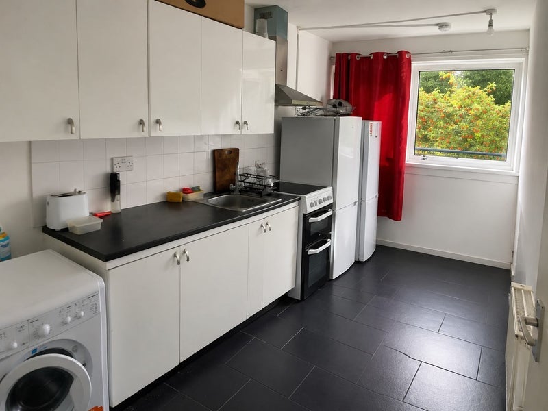 Room Pauntley Street in Greater London