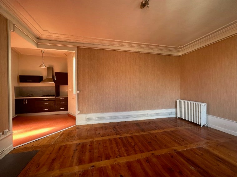 Flat Rue Crozatier in Le Puy-en-Velay