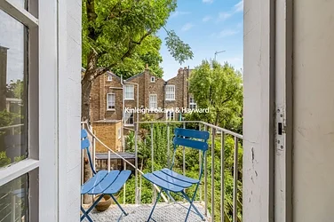 Flat Poole Street in Greater London