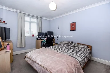 Flat Poole Street in Greater London