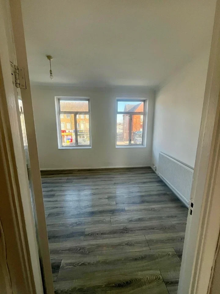 Flat Hertford Road in Greater London