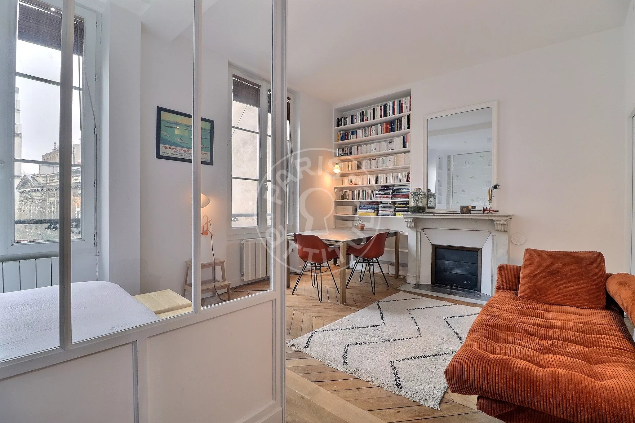 Flat Rue de Paradis in Paris