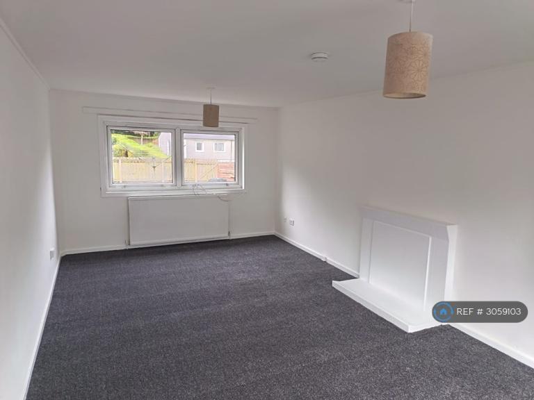 House Broom Road in Cumbernauld