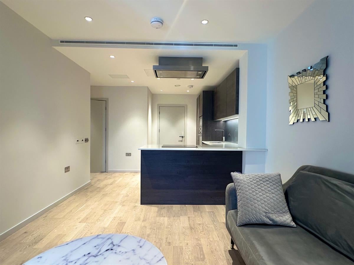 Flat Camley Street in Greater London