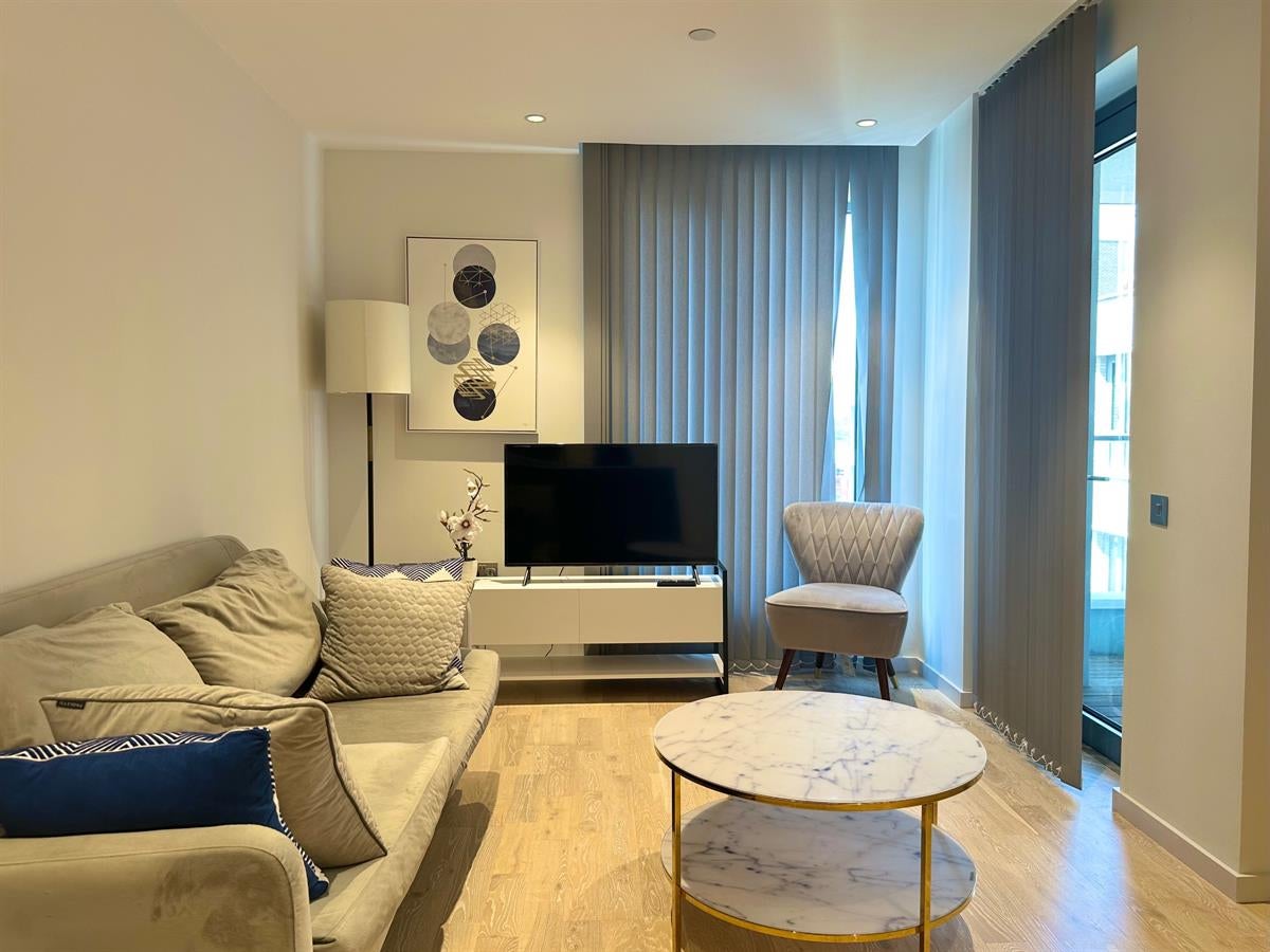 Flat Camley Street in Greater London