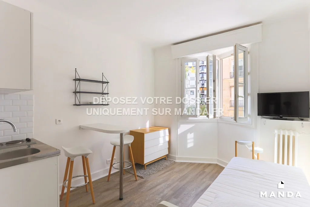 Appartement Rue de la Croix Nivert à Paris
