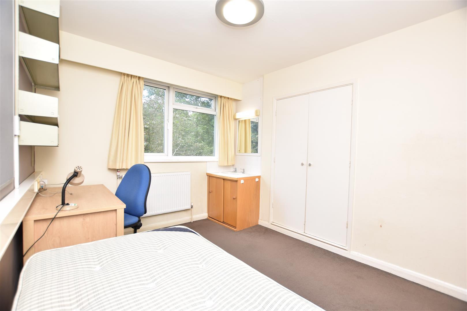Room Redlands Road in Reading