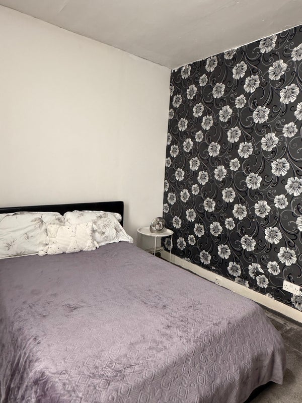 Room Francis Road in Greater London