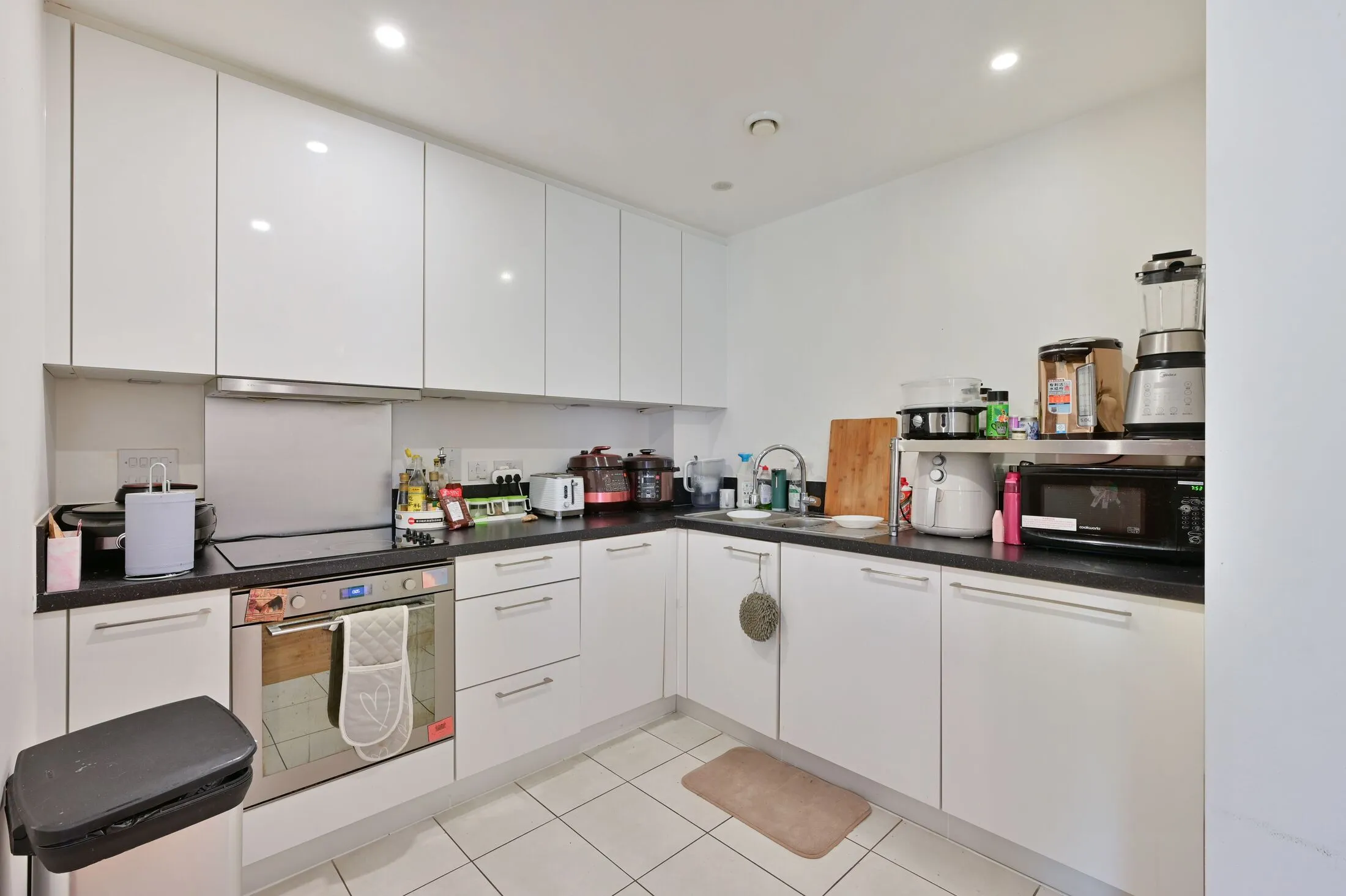Flat Putney Hill in Greater London