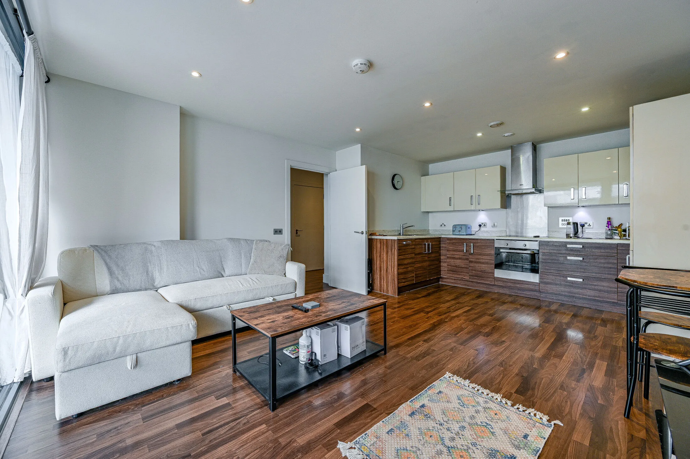 Flat Hazel Lane in Greater London