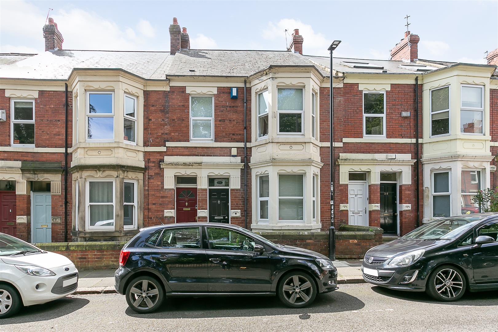 Flat Buston Terrace in Newcastle upon Tyne