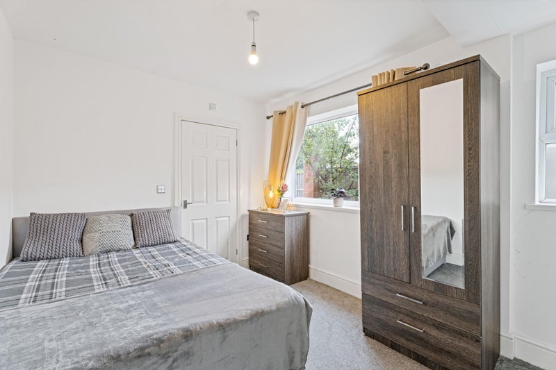 Room Fernside Gardens in Birmingham