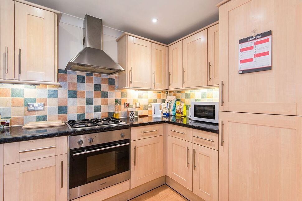 Flat Elm Grove in Portsmouth