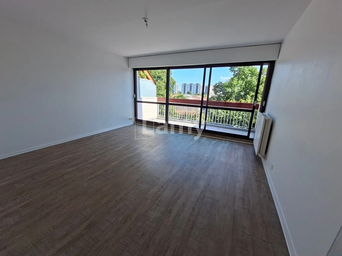 Flat Rue Bourges in Talence