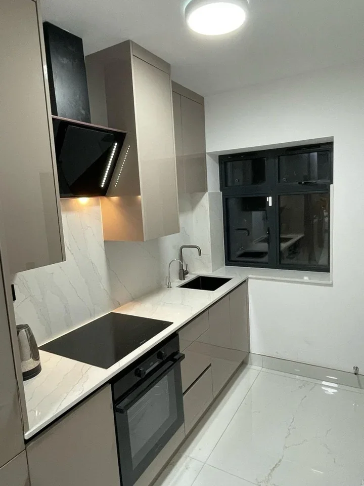 House Bedfont Close in Greater London