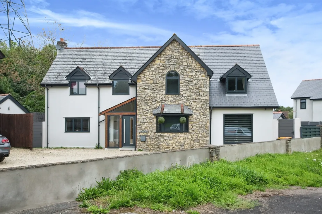 House Blacksmiths Way in Newport