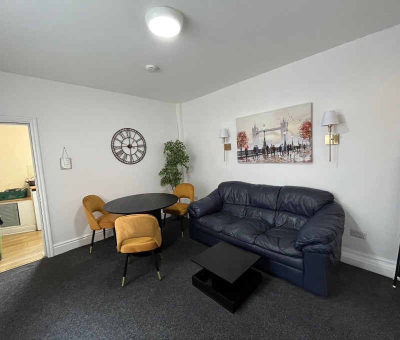 Room Broughton Street in Preston