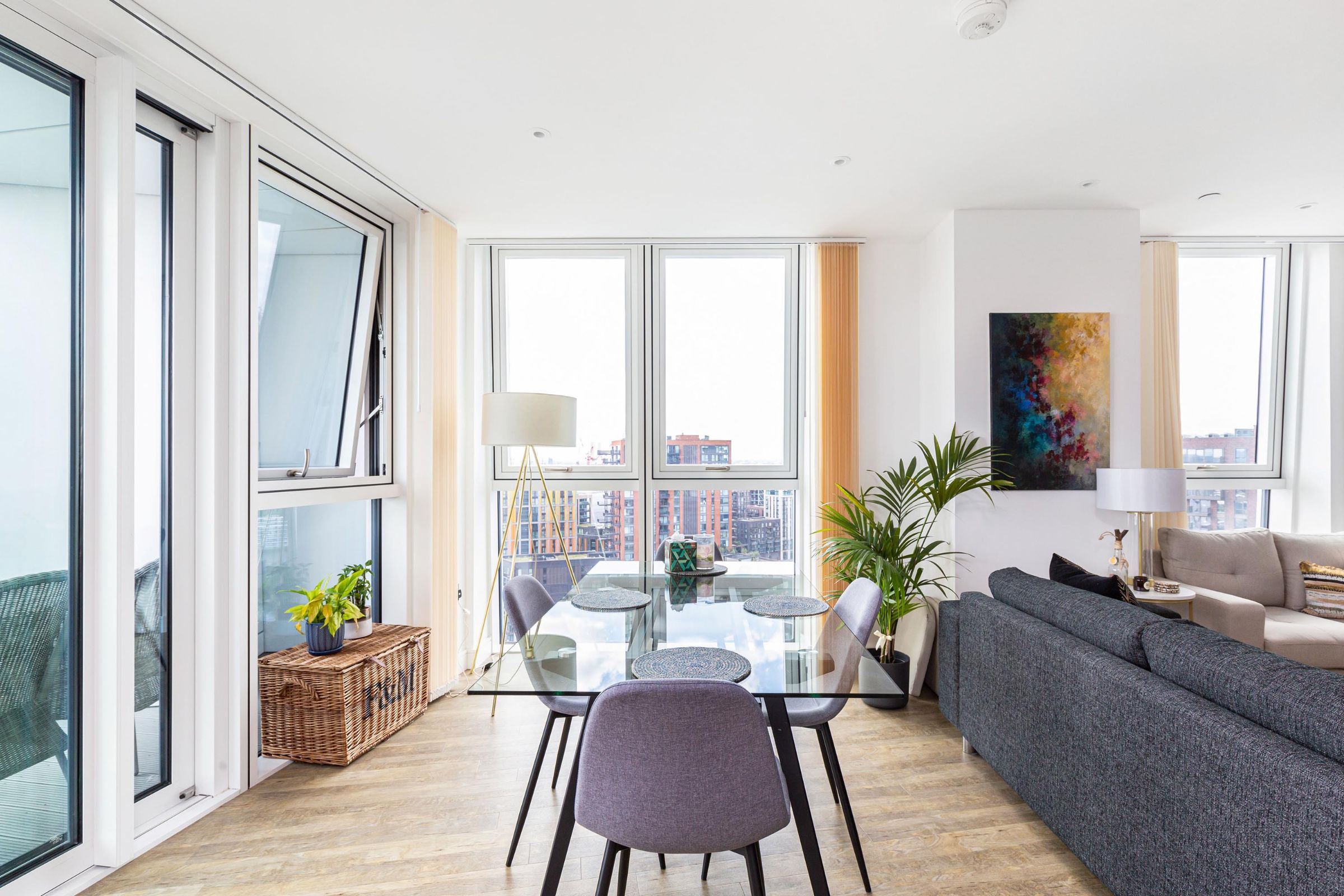 Flat Wandsworth Road in Greater London