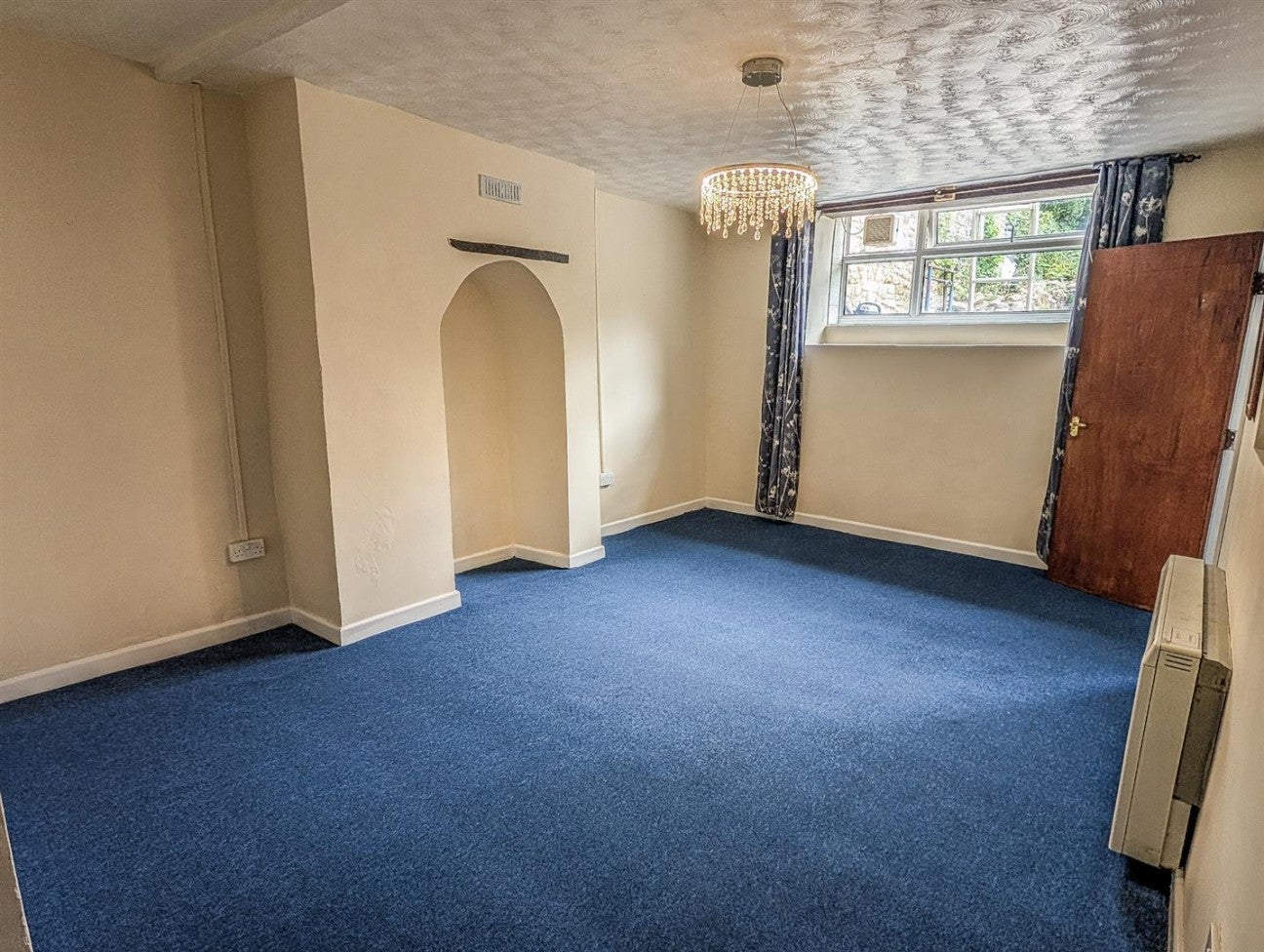 Flat Cambridge Avenue in Dursley