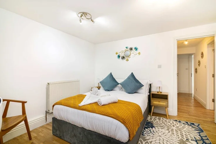 Flat Stanway Street in Greater London