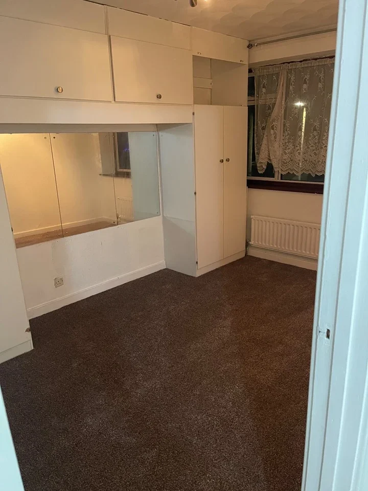 House Livingstone Terrace in Greater London