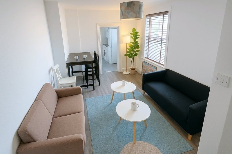 Room Gloucester Road in Bristol