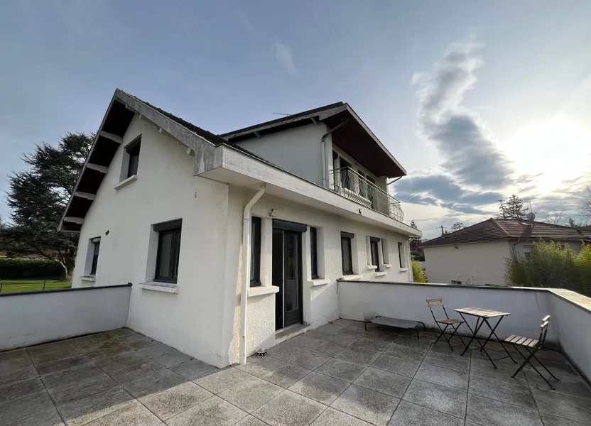 Appartement Impasse Chantemerle à Francheville