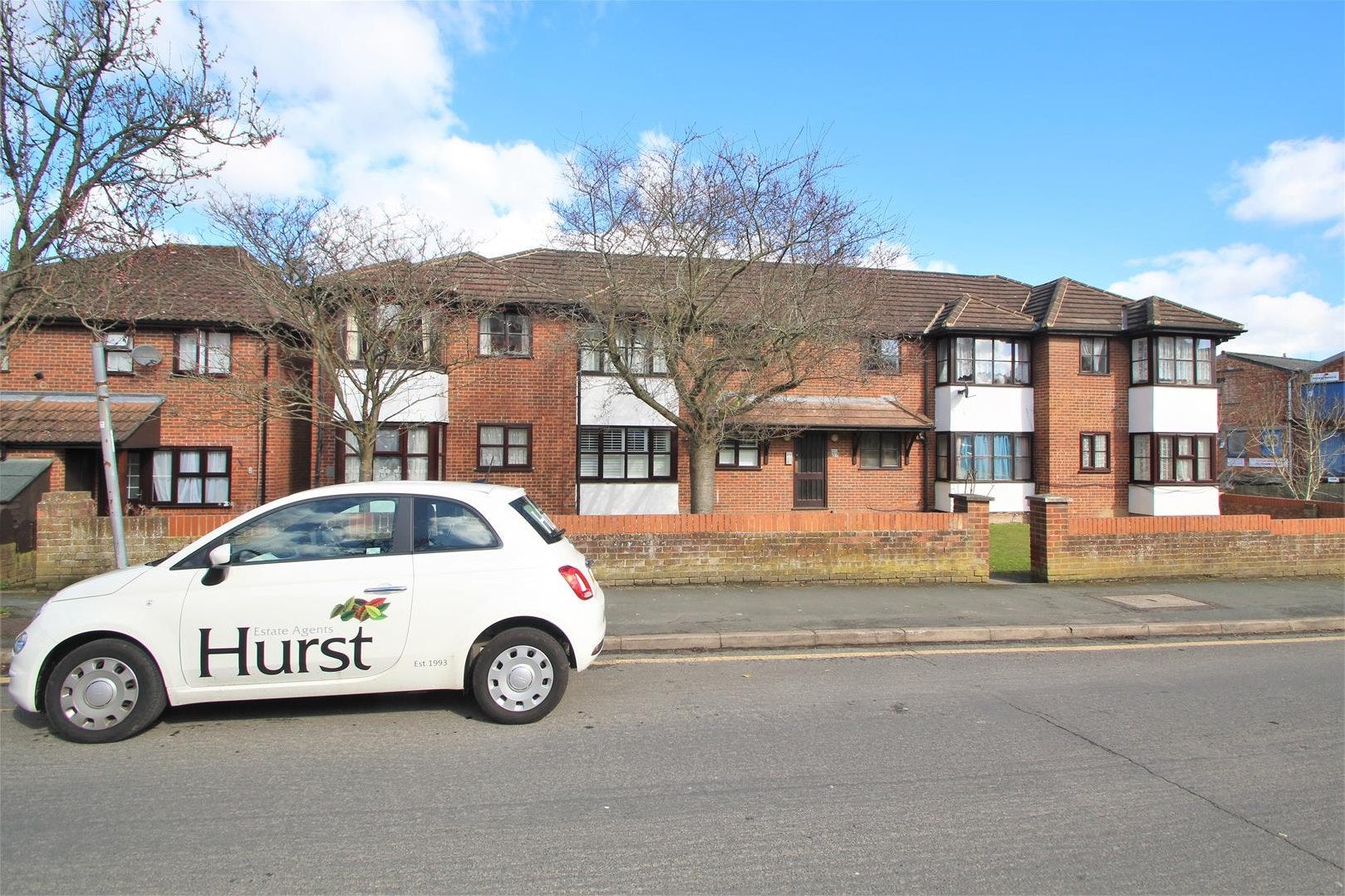 Flat Eaton Avenue in High Wycombe