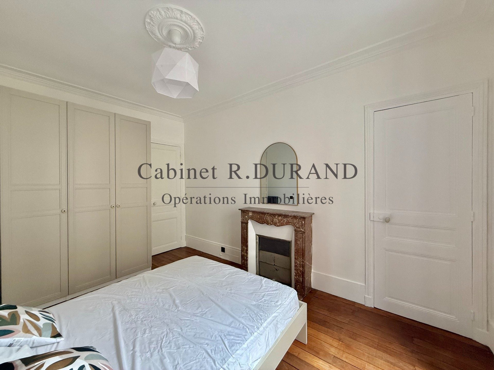 Flat Rue Médéric in La Garenne-Colombes