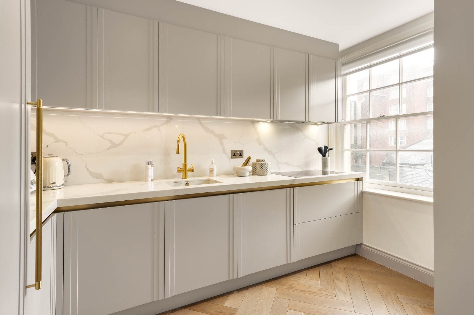 Flat Reeves Mews in City of Westminster
