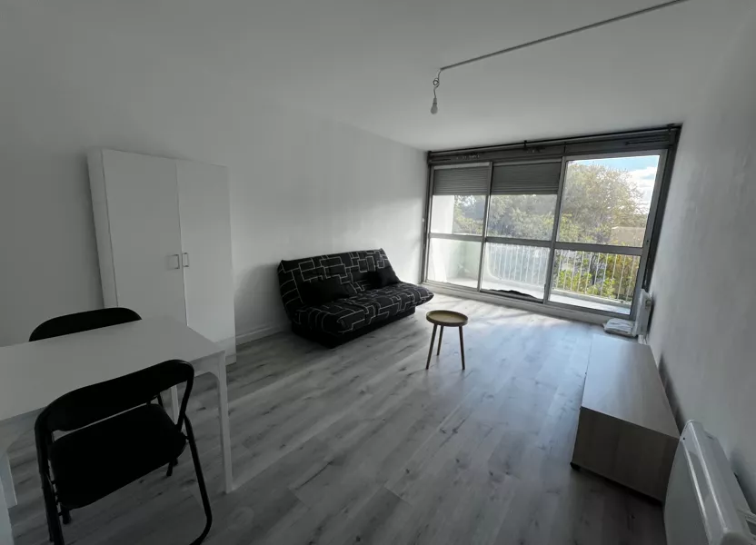 Appartement Rue Gandhi à Nîmes